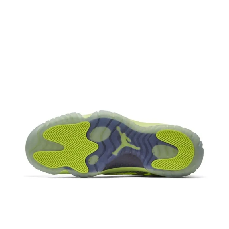 Jordan 11 Retro Low Ie Volt-4