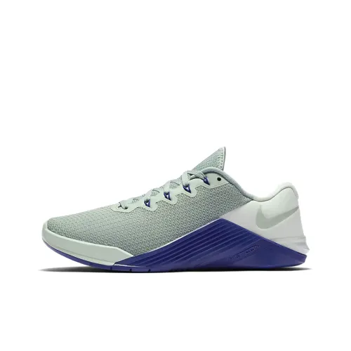 Nike Metcon 5 Training Shoes Women's Low-Top Frosty Light Grass Green/Deep Royal Blue/Fir Wood Light Blue Gray/Frosty Grass Green