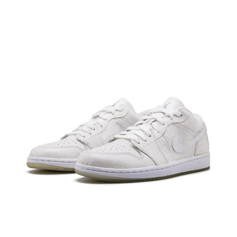 JORDAN 1 Retro Low 'Metallic Silver'-2