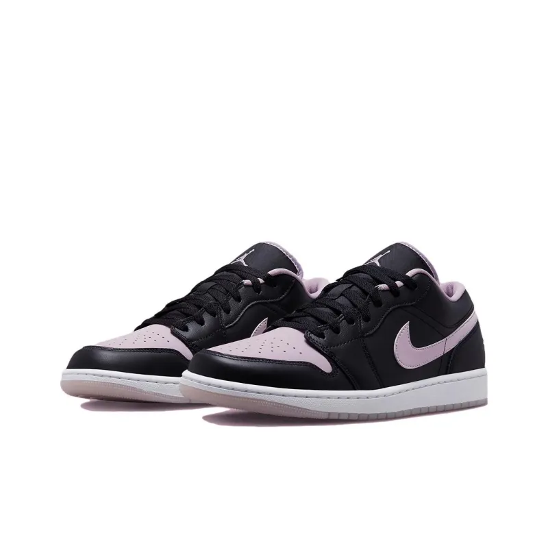 Jordan 1 Low SE Black Iced Lilac-2