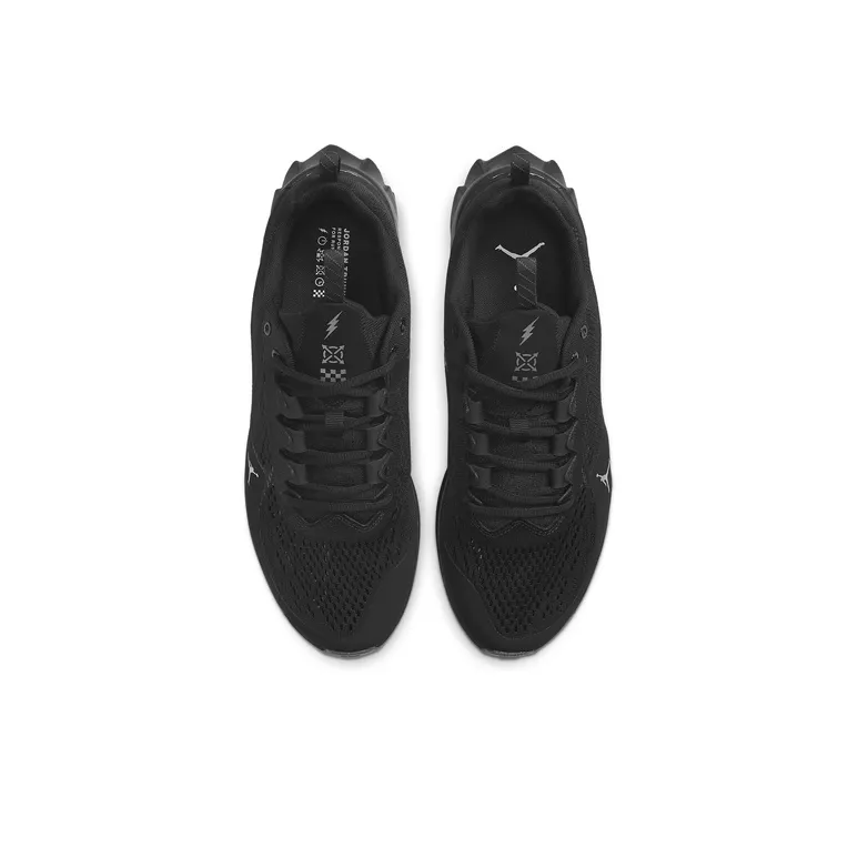 Jordan Zoom Trunner Advance Black Cat-3