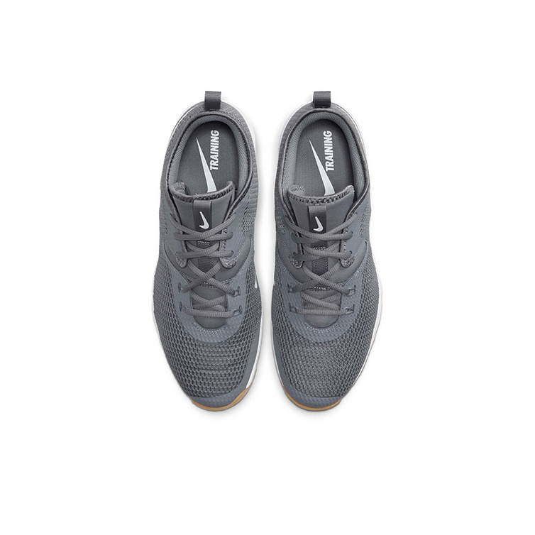 nike air max typha training