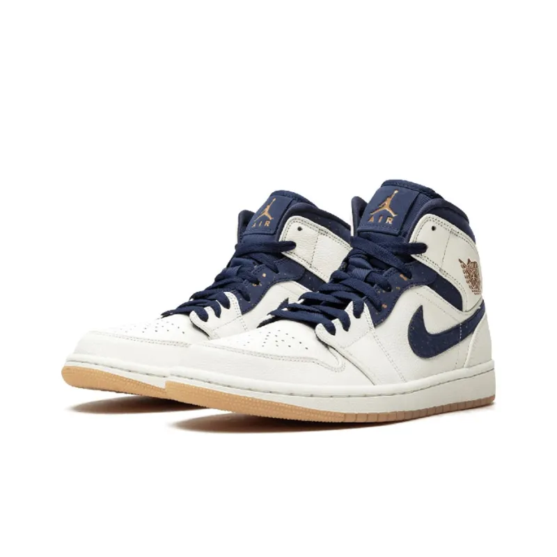 Jordan 1 Retro Mid Jeter-3