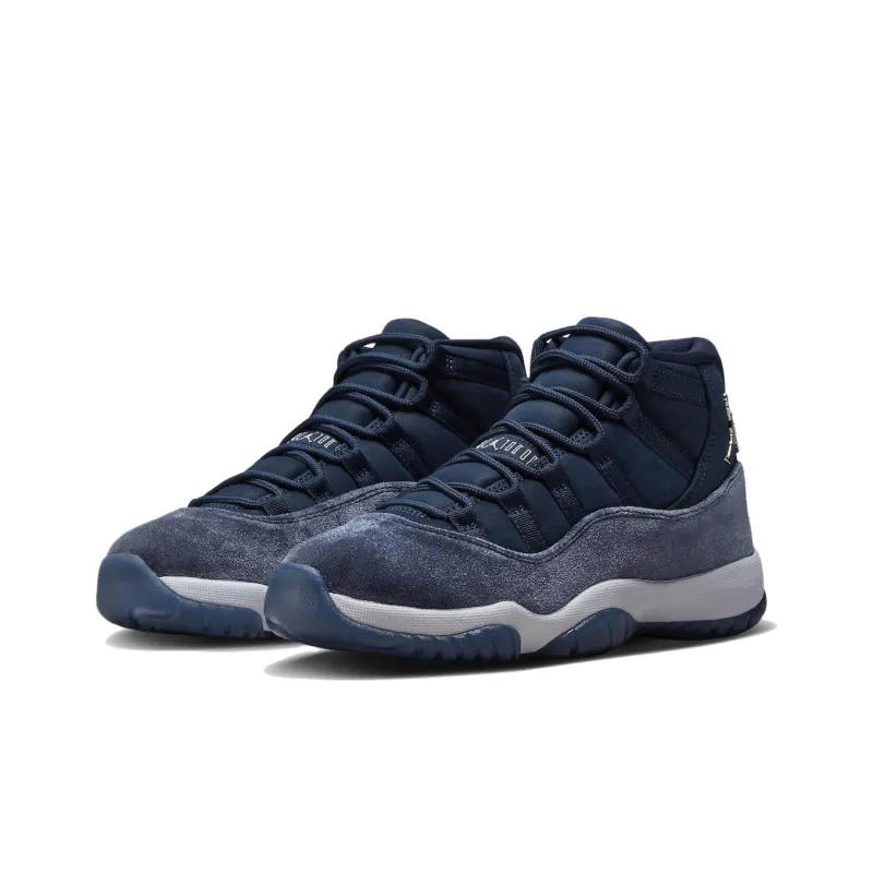 Jordan 11 Retro Midnight Navy Women's-2