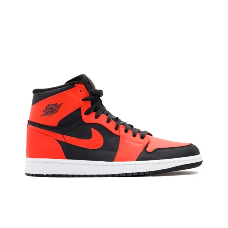 Jordan 1 Retro Max Orange-1