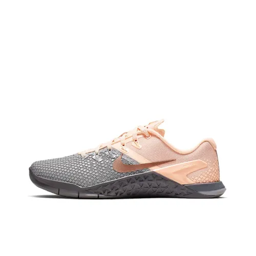 Nike Metcon 4 Training Shoes Women's Low-Top Gray/Dirty Pink/Bronze