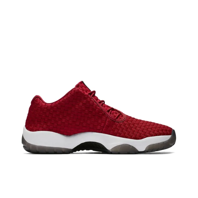Jordan Future Low Gym Red-1