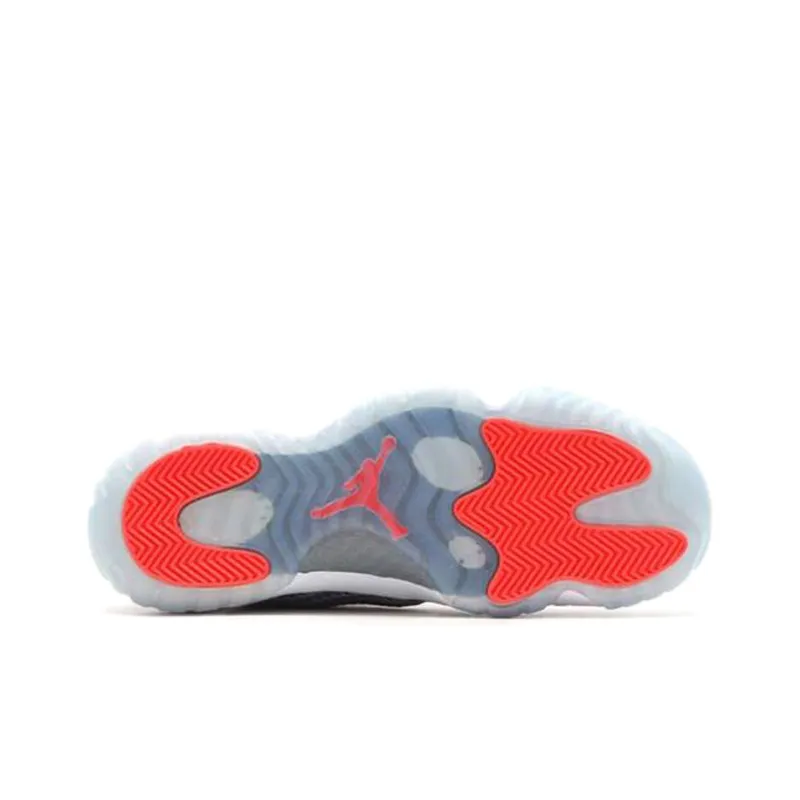 Jordan Future Low Wolf Grey Infrared-3