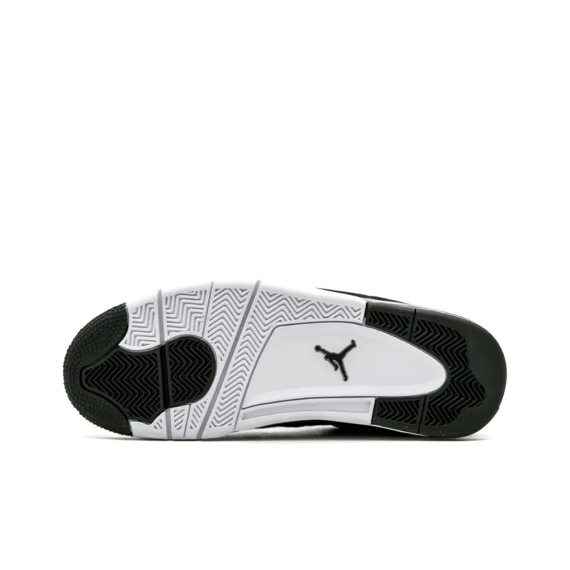 Jordan 4 Retro Royalty-4