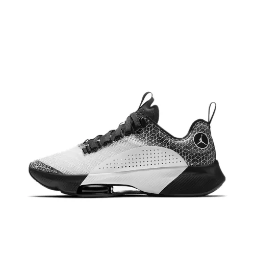 JORDAN Air Zoom Renegade 'Black White'