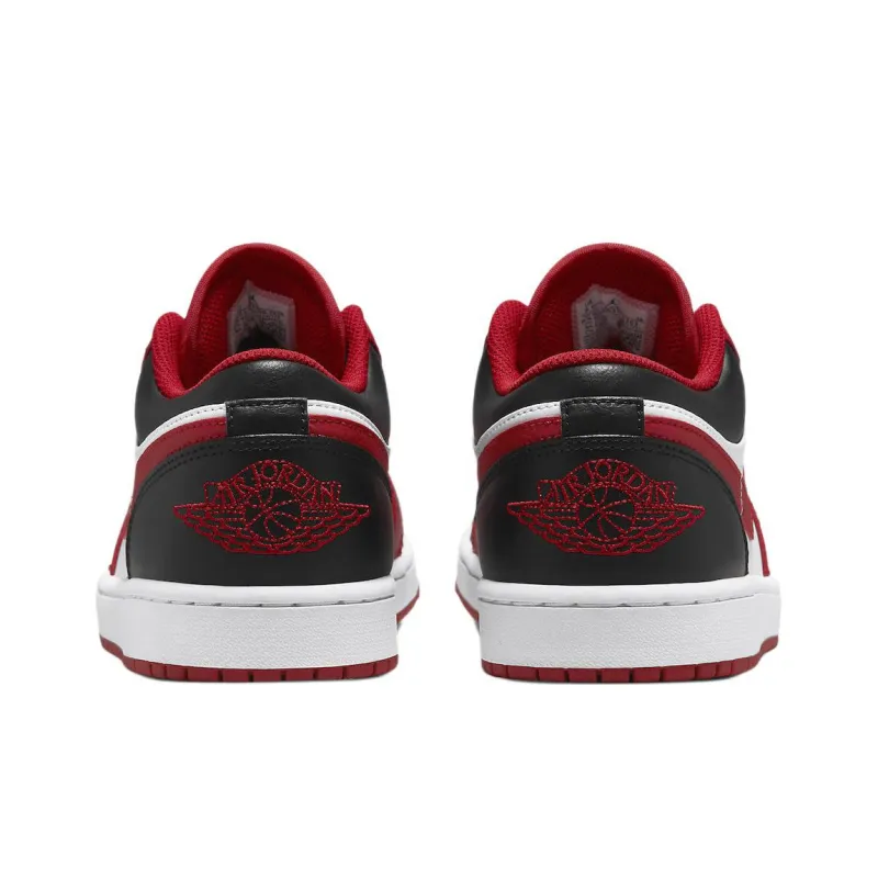 Jordan 1 Low Bulls-4