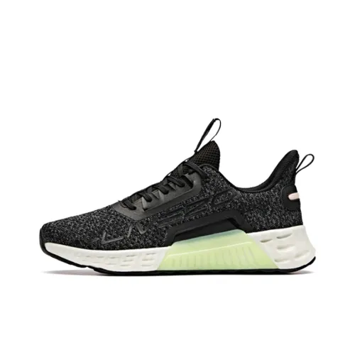 ANTA Training Shoes Women's Low Top Black White