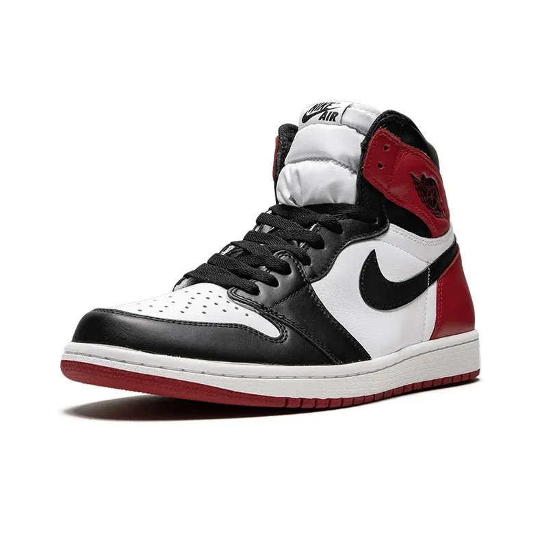 Jordan 1 Retro Black Toe 2016-1