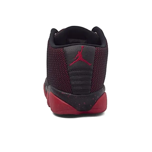 Jordan Horizon Low Black Gym Red-3