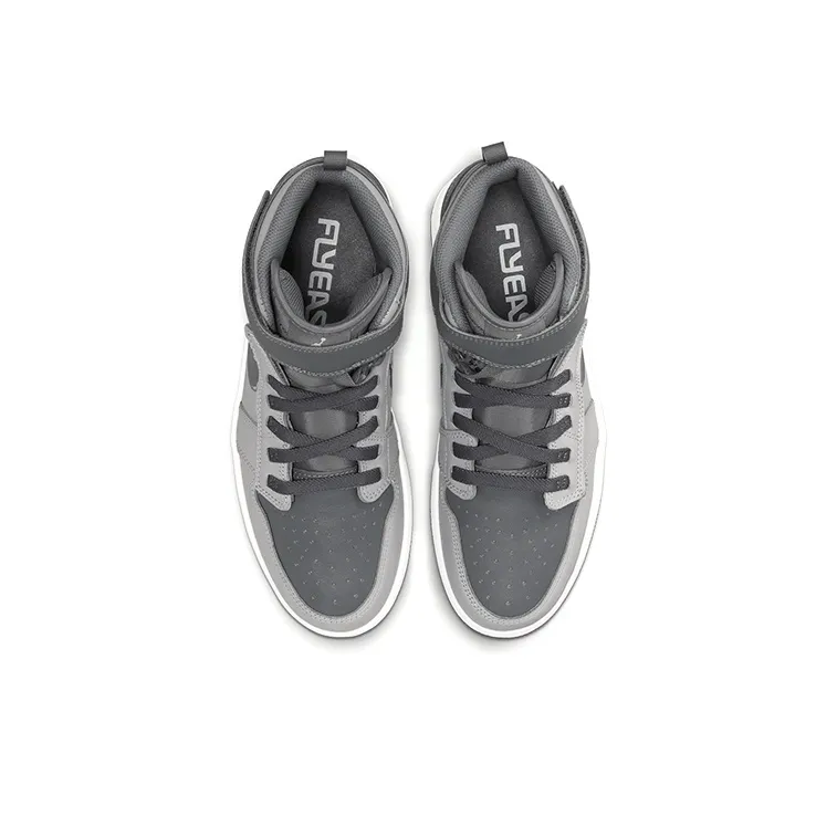 Jordan 1 High FlyEase Light Smoke Grey-3