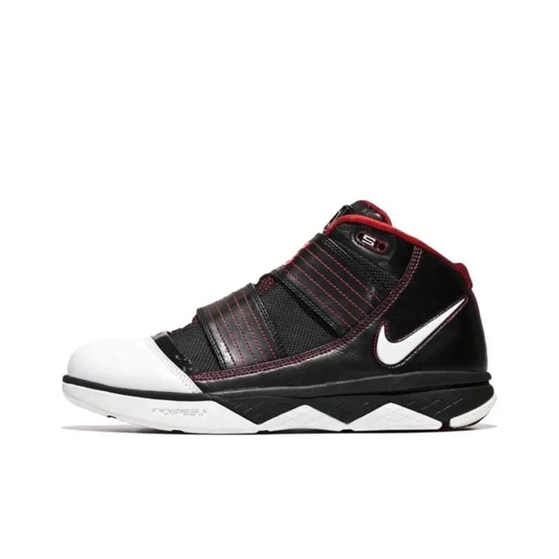 Nike Zoom Soldier Iii Black White Red-0