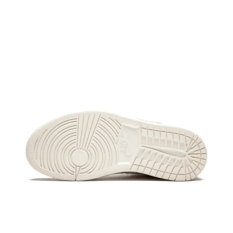 Jordan 1 Retro High Desert Sand Women's-4