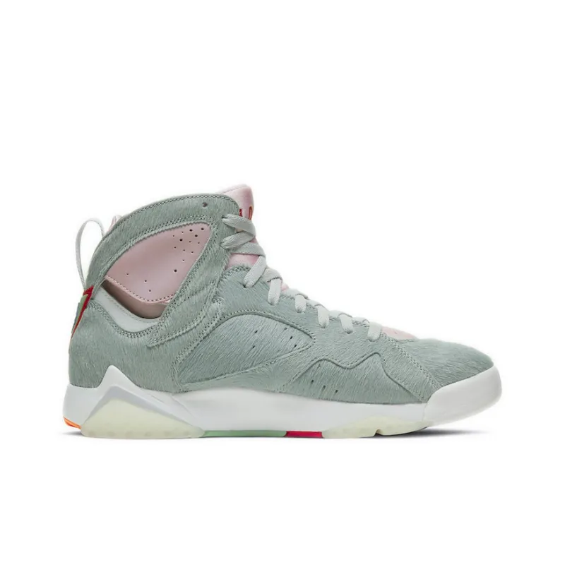 Jordan 7 Retro Neutral Grey-1