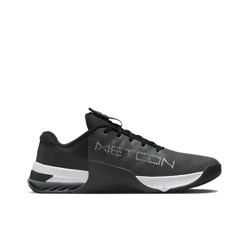 Nike Metcon 8 Black White-1