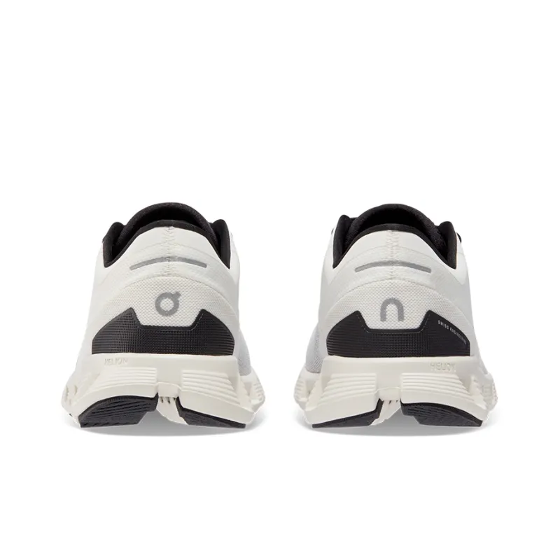 On Running Cloud X 3 White Black Women's-4