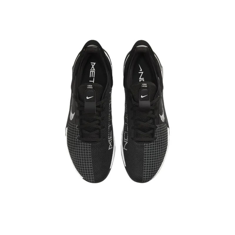 Nike Metcon 8 FlyEase Black Dark Smoke Grey-3