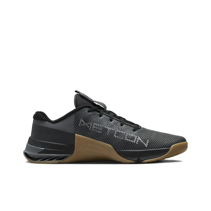 Nike Metcon 8 'Iron Grey Gum'-1