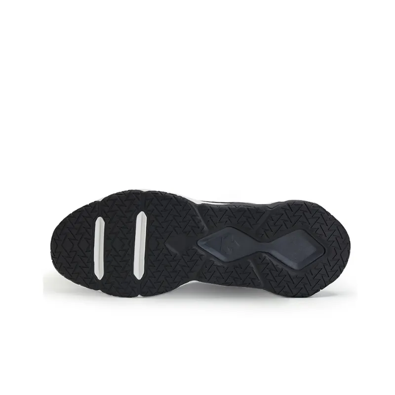 DESCENTE TRAINING Training Shoes Men Low Top Black-3