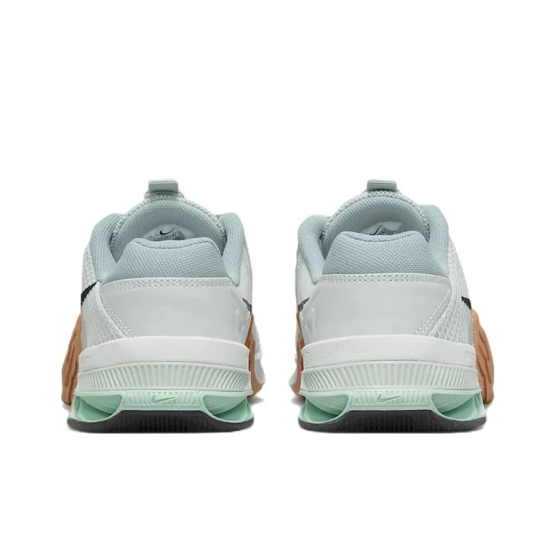 Nike Metcon 7 'Light Silver Desert Ochre'-4