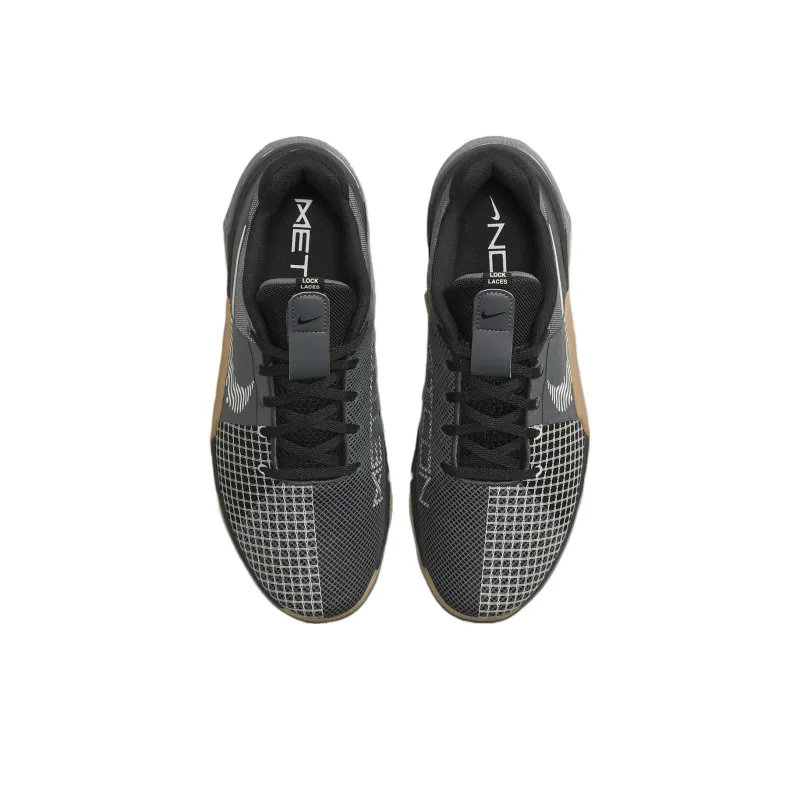 Nike Metcon 8 'Iron Grey Gum'-3