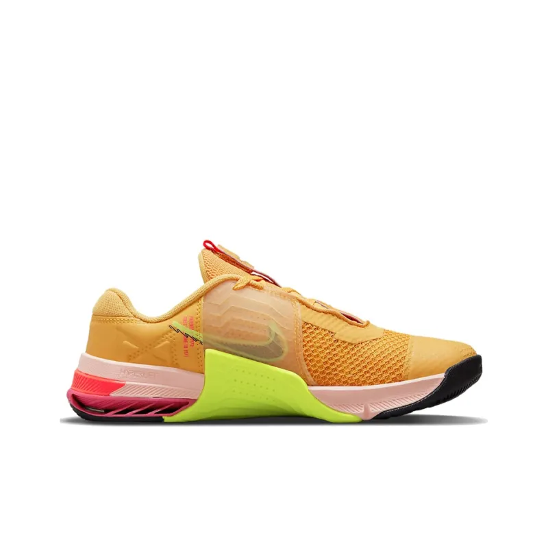 Nike Metcon 7 X 'Rawdacious'-1