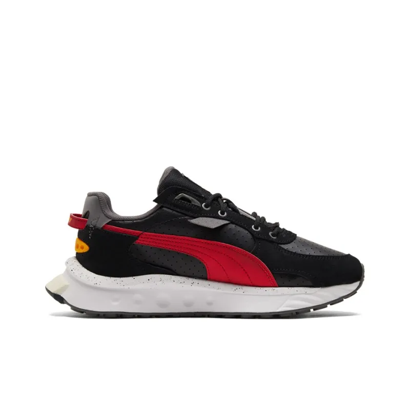 PUMA Wild Rider Scuderia Ferrari Black-1