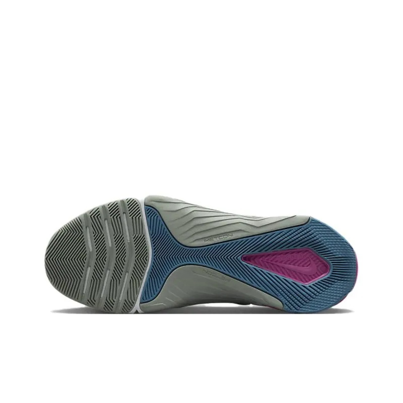 Nike Metcon 8 Mica Green Cosmic Fuchsia Women's-4
