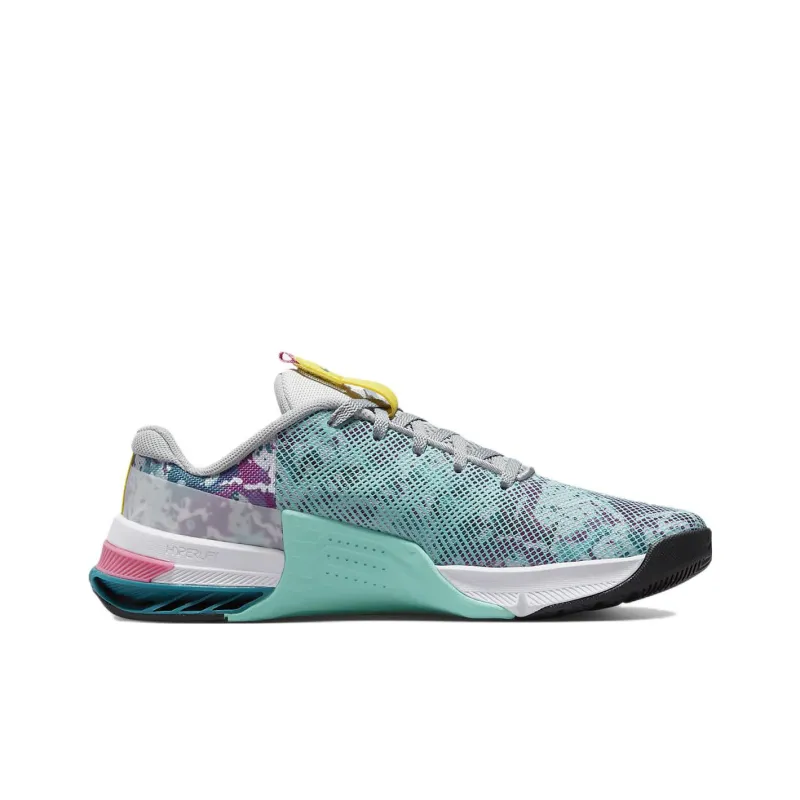 Nike Metcon 8 "Graffiti Graphics" Women's-1