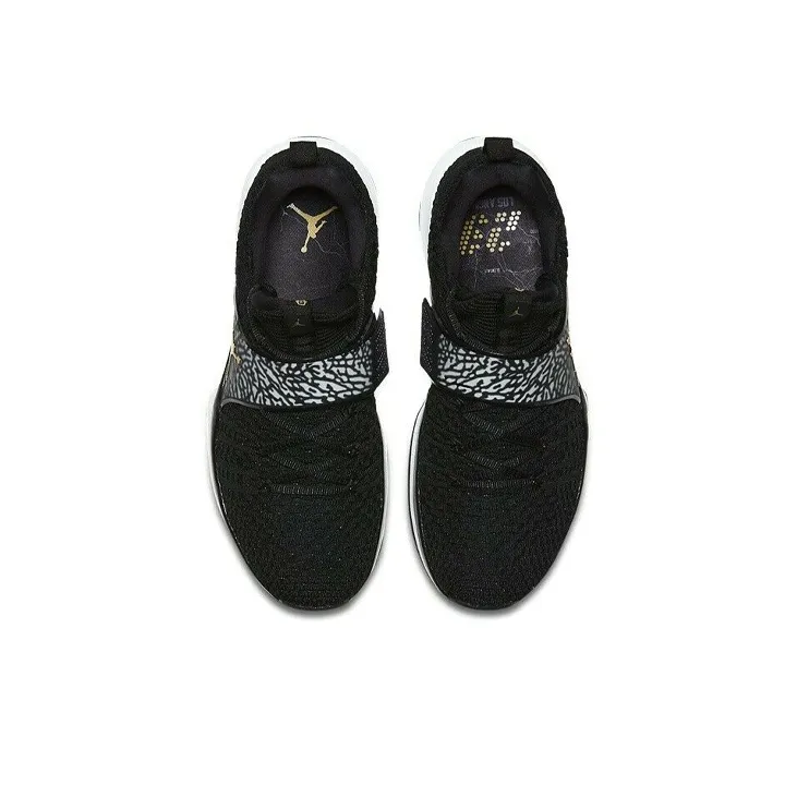 Jordan Trainer 2 Flyknit Black Metallic Gold-3