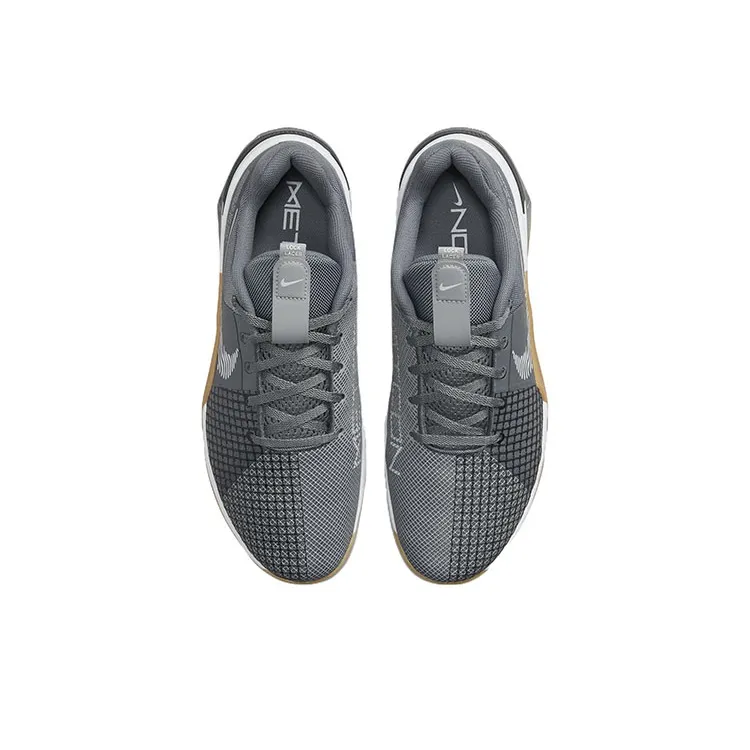 Nike Metcon 8 Smoke Grey Gum-3