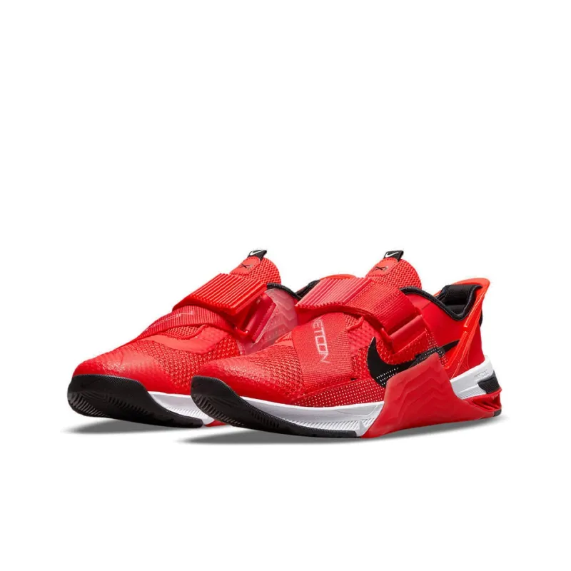 Nike Metcon 7 FlyEase 'Chile Red'-2