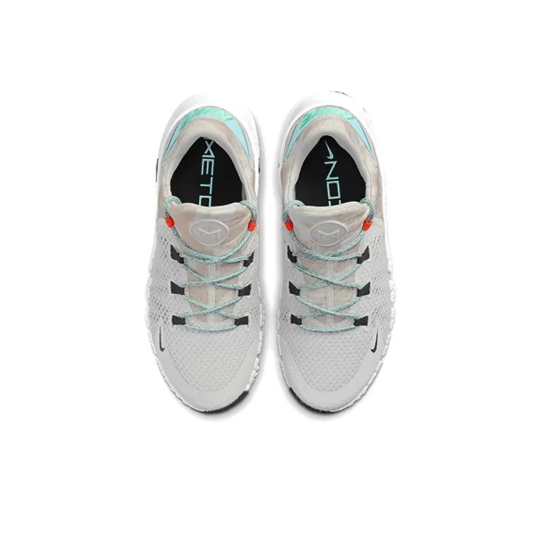 Nike Free Metcon 4 Light Bone Women's-3