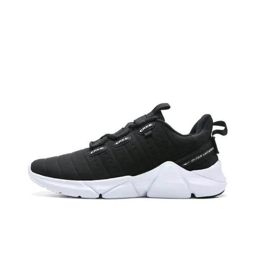 Erke Training Shoes Men Low-Top Jet Black