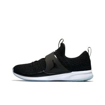 JORDAN Trainer 2 Flyknit Black