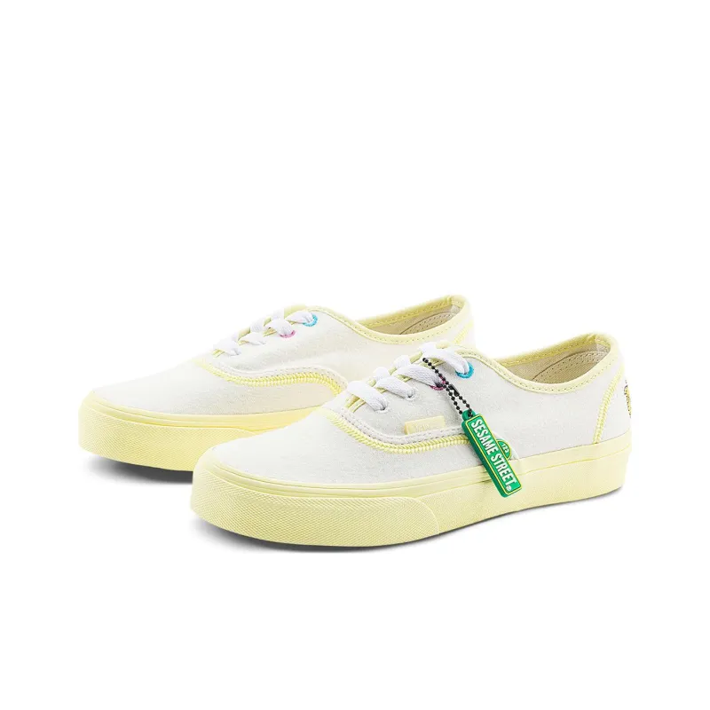 Authentic Sesame Street X Vans 'Big Bird'-1