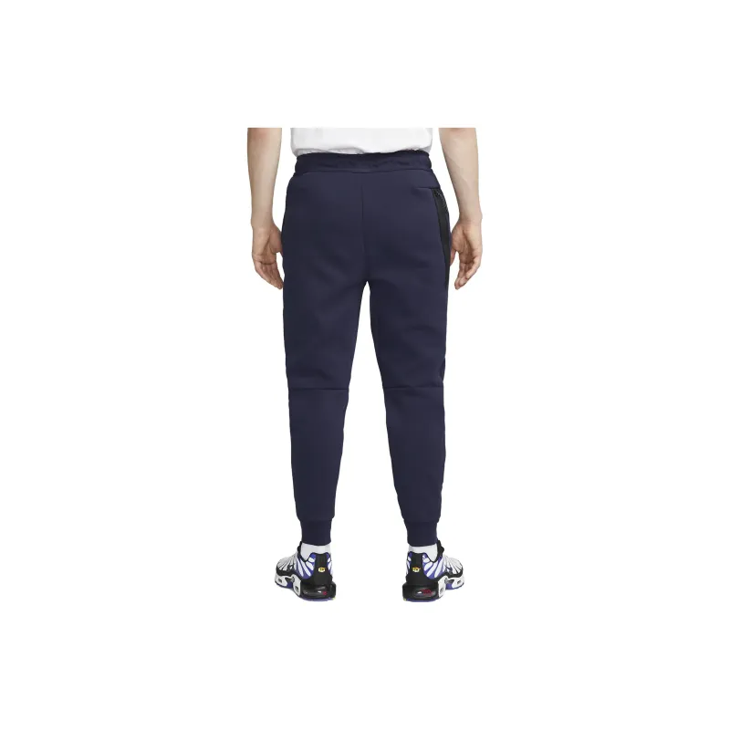 Nike Paris Saint Germain Tech Fleece Track Pant-1