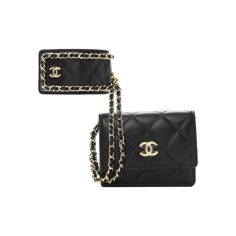 CHANEL Sheepskin And Gold Metal Card Holder Women's Black-1