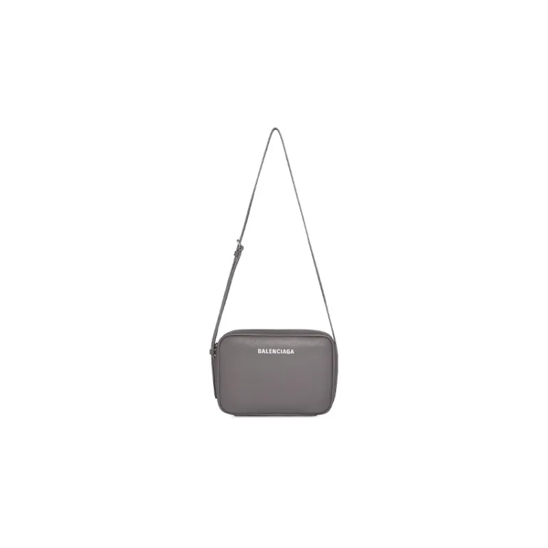 Balenciaga Everyday Shoulder Bags-1