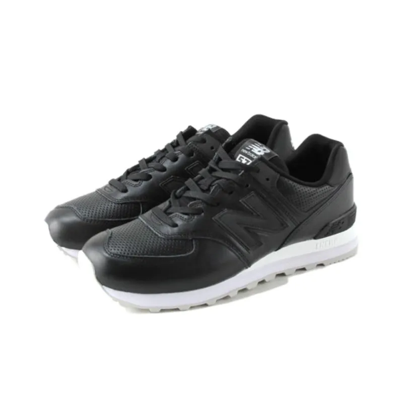 New Balance 574 Sneakers 'Black'-1