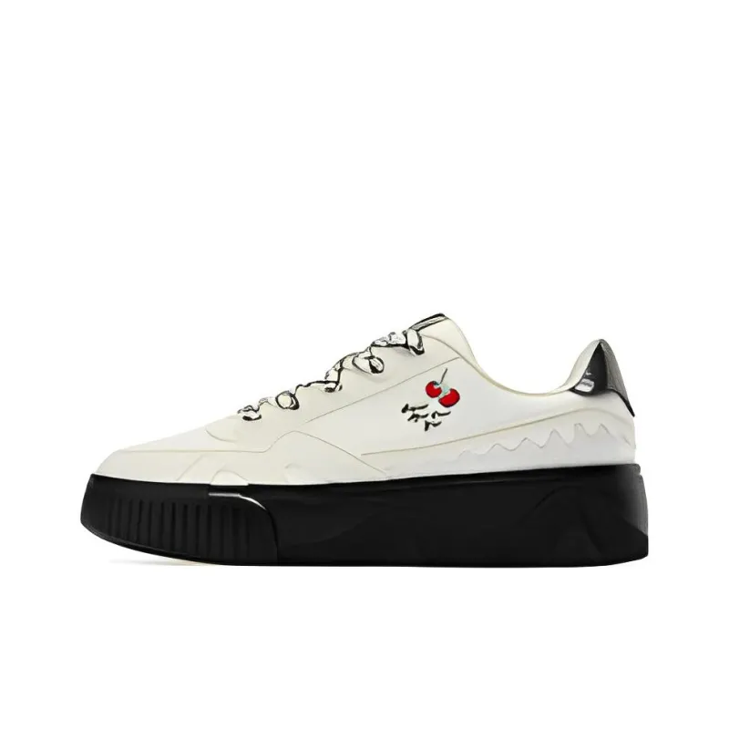 QIAODAN Lightweight Wear Resistant Cushioning Low Top Skateboard Shoes Women's Black White-0