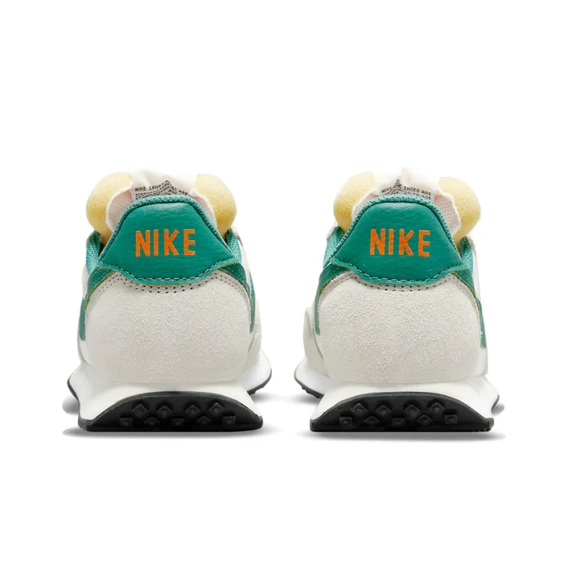 Nike Waffle Trainer 2 Light Bone Green Women's-4