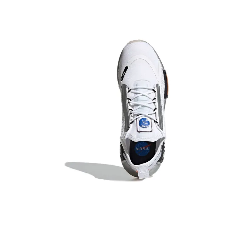 Adidas Originals Nmd R1 Spectoo Nasa Cloud White-4