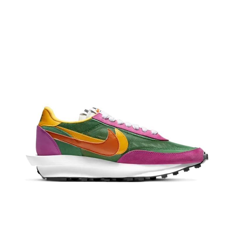 Sacai X Nike Waffle Pine Green-1