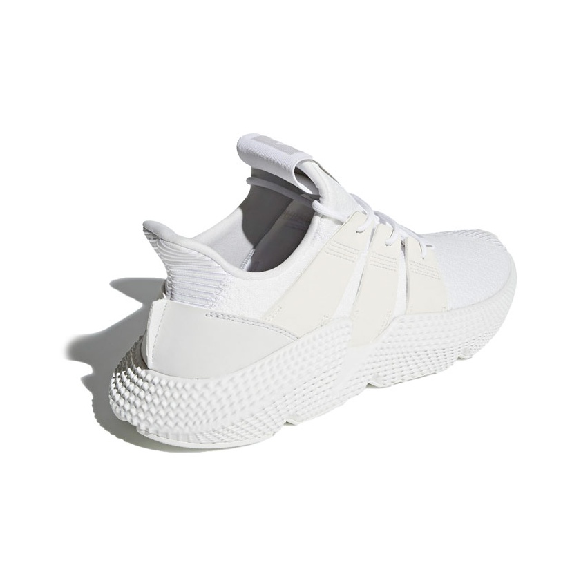 triple white prophere