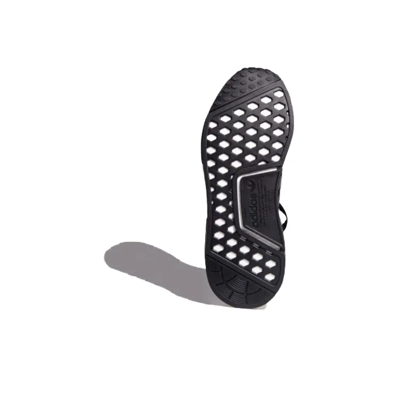 Adidas Originals NMD_R1 Black-5